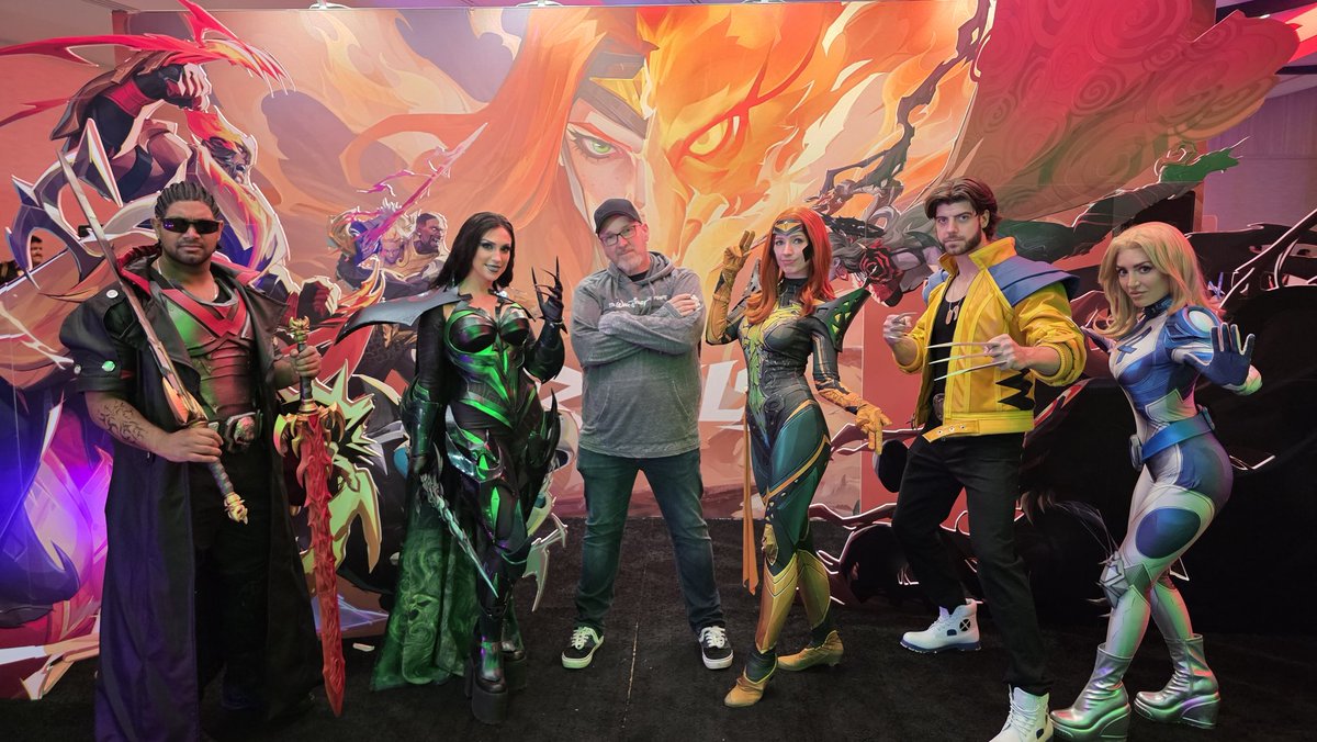 RobSWhiteside's tweet image. Great way to spend the last day at #sdcc with #MarvelRivals!