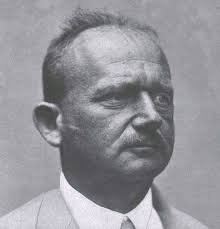 🧬 El 27 de julio de 1881 nació Hans Fischer, médico y químico alemán que desentrañó los secretos de la hemoglobina, la bilis y la clorofila (aunque no tenga nada que ver).
🔬 En 1930 recibió el 🏅Nobel de Química por sintetizar la hemina.