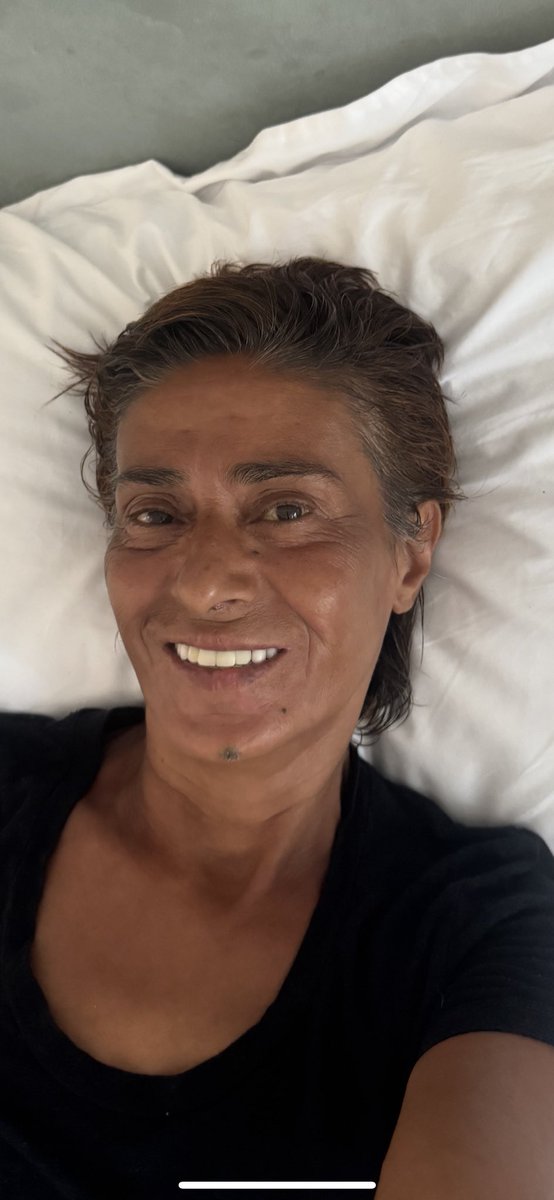 YildizzTilbee's tweet image. Bronzlaşmışmıyım , yarında güneşlencem, Afrikalılara döncem eylüle kadar