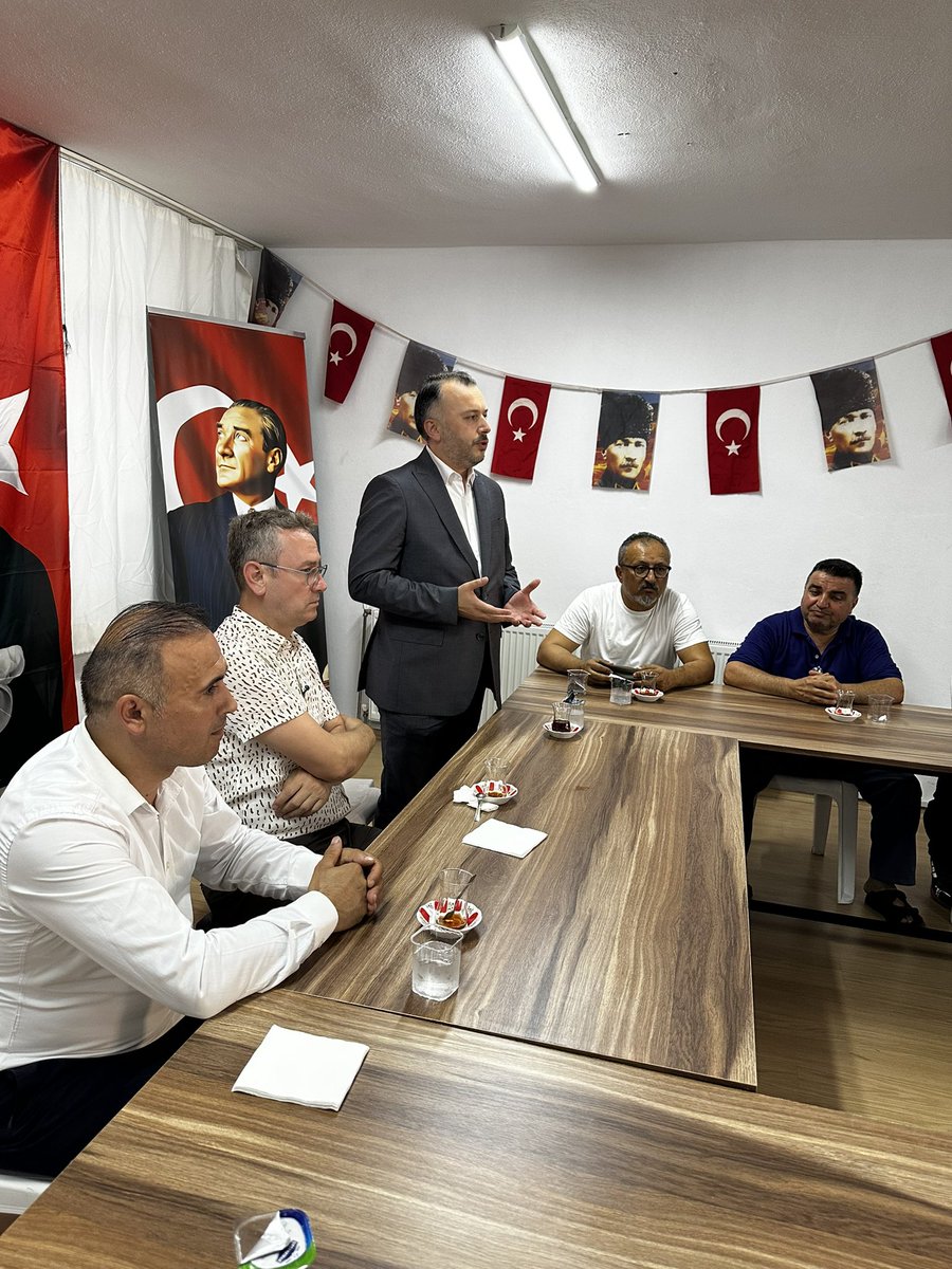 KORDEF1's tweet photo. Üye Derneklerimizinden Çiftlik Kültür ve Yardımlaşma Derneğimizin yeniden restore edilen Cemevi’nin açılış programına katılım sağladık. 

Başakşehir Belediye Başkanı Sn. Yasin KARTOĞLU’nun da katılım sağladığı açılış programındaki ev sahipliği için,

+ https://t.co/d4RGpjrh2J