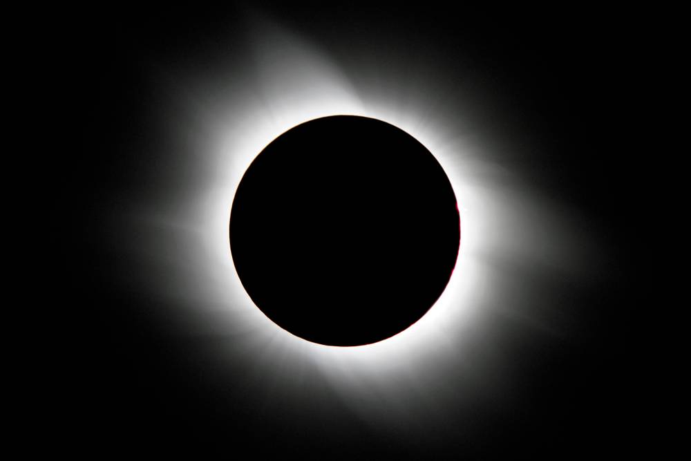 MoNyxOnO's tweet image. Η Αλήθεια στέκει στο πλευρό μας.
Και το Καλό αργά ή γρήγορα πάντα νικά.
Όσο κι αν σκοτεινιάσει ο ουρανός,
το φως δεν ξεχνά τον δρόμο του.