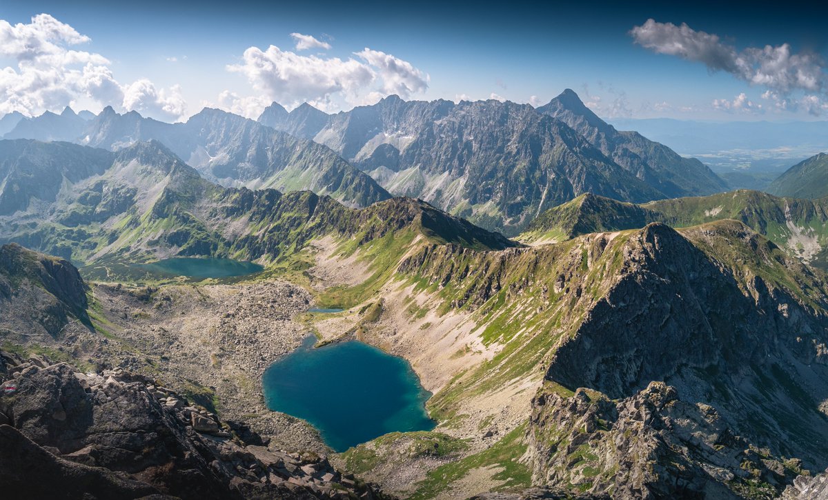 MeteoWlkp's tweet image. Za oknem w wielu miejscach Polski deszczowo, więc na poprawę nastroju kilka słonecznych kadrów z wejścia na Świnicę i Kasprowy Wierch 14.07.2025 :)