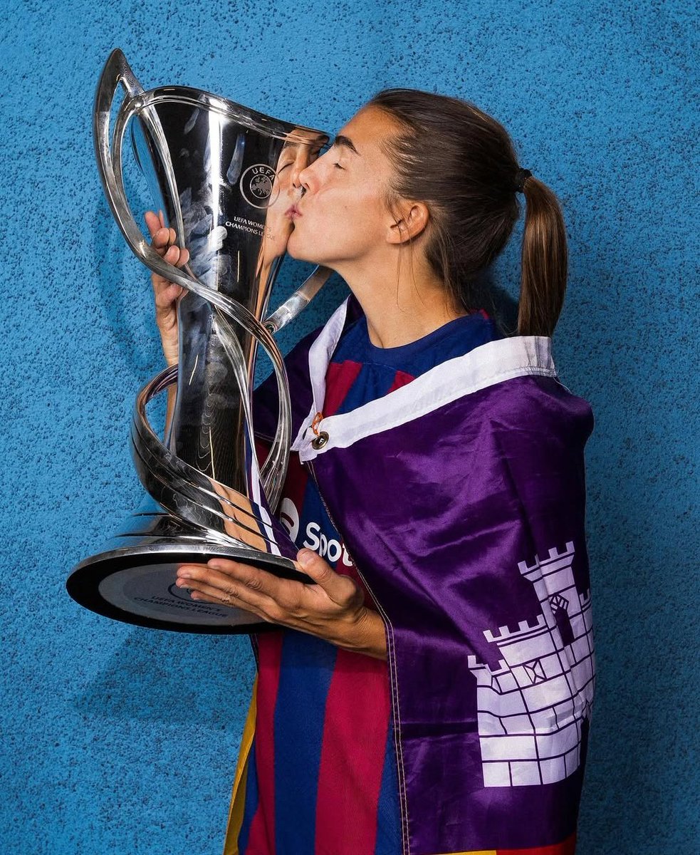 testimmallorca's tweet image. Aquesta vegada no ha pogut ser, però no hi ha cap dubte que @catacoll2001 , @mariona8co i @Patri8Guijarro sempre passegen el nom de Mallorca amb el màxim orgull ❤️💛💜
Sou molt bones i segur que vindran més èxits 👏🏻💪🏻