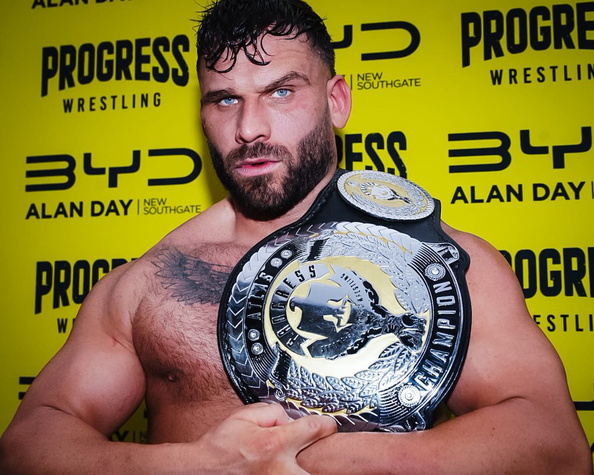 OnlyWrstMatters's tweet image. Voici votre nouveau Champion Atlas de la PROGRESS WRESTLING, Mike D Vecchio
Il a battu Axel Tischer lors du show STAY HUMBLE qui a eu lieu aujourd'hui
FΓ©licitations Γ lui ππ