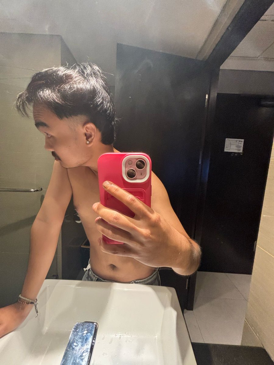 Syaifani10's tweet photo. Hey semua, ragaku ada tapi jiwaku kosong mwehehe https://t.co/Mw0TTMuWbD