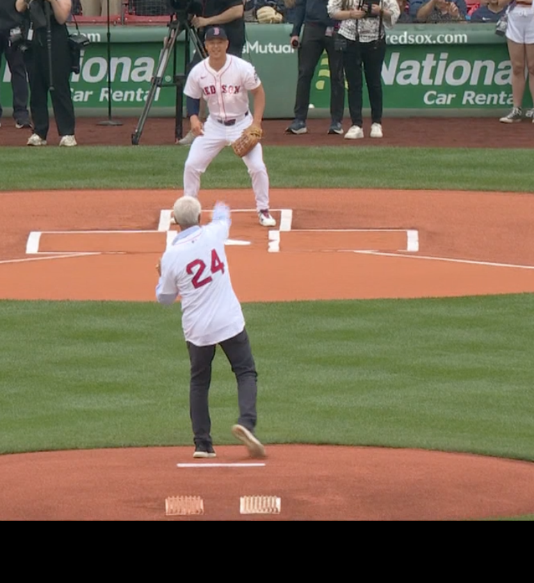jimsoxfan's tweet image. I mean, I&apos;d sign him.
#dirtywater