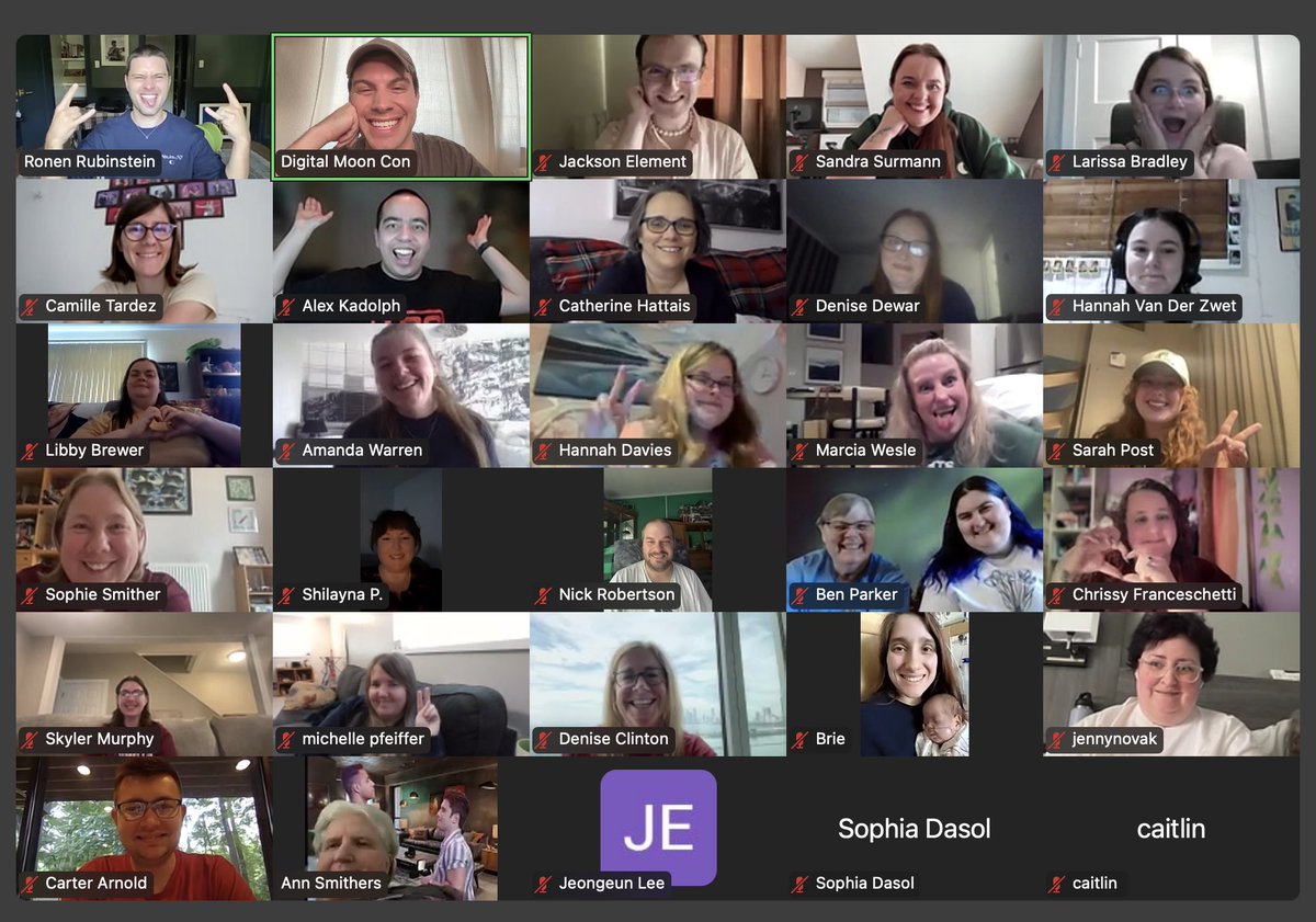 DigitalMoonCon's tweet image. Thank you to everyone who attended DMC x Ronen Rubinstein! 

Stay tuned for future dates &amp;amp; autographs/screenshots in your email ! 
🌑