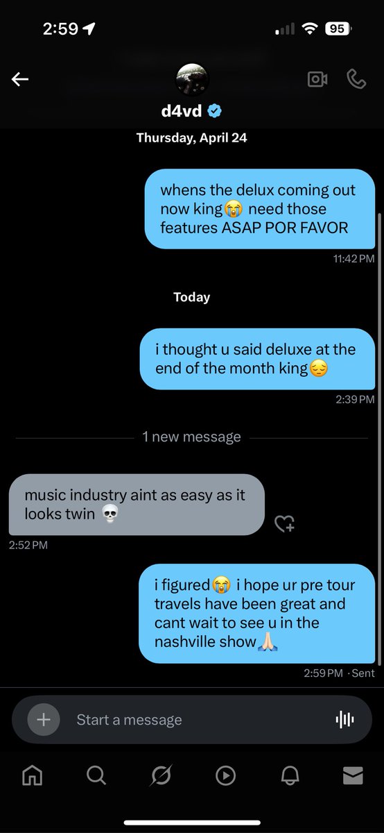 CarsonBwoop76's tweet image. 🚨This just in
The record label is holding him captive💀