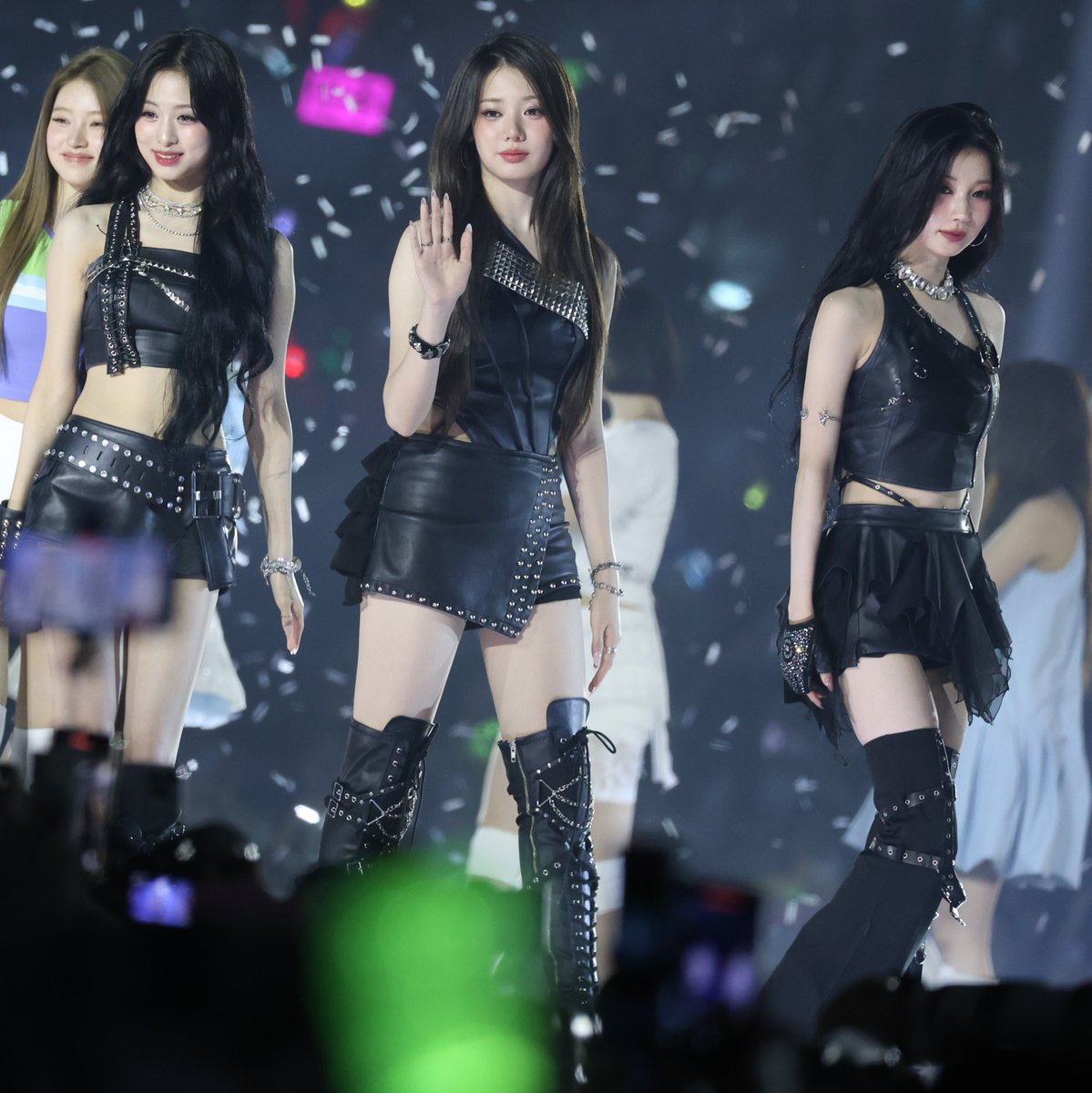 YooyeonS5_'s tweet image. 250727 가요대전 로라 #BABYMONSTER #베이비몬스터 #로라 #RORA