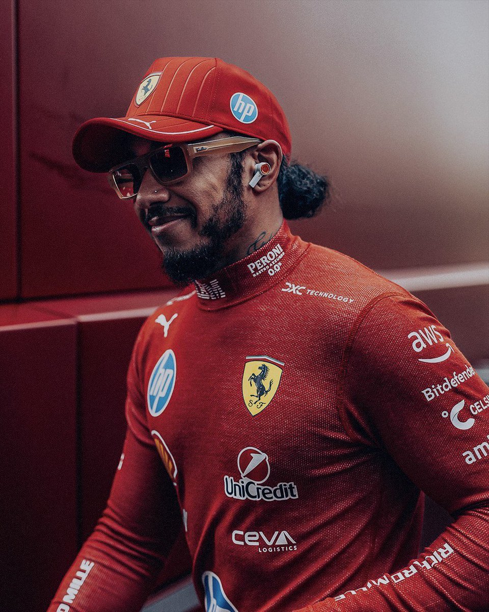 ElhamLewis's tweet image. What a Man.