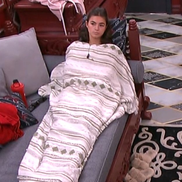 BigBroMeme's tweet image. Lauren is NEVER beating the allegations. TL going crazy rn. Everyone now sees how the boys easily control her #BB27