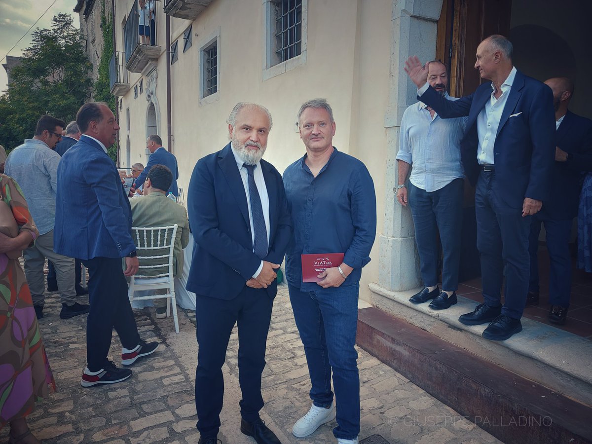 Il Museo ViATor per Buonalbergo sarà con soddisfazione , accoglienza e storia per tutto il mondo storico. 

#gius01pal #GiuseppePalladino #ViaAppiaTraiana #UNESCO #Buonalbergo #PatrimonioMondiale #Cultura  #ReginaViarum #regionecampania #27luglio