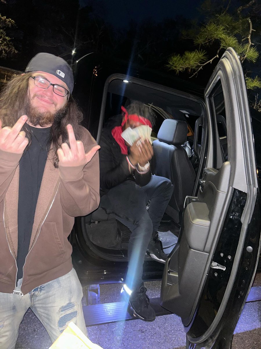 echofrmthadot's tweet image. Free Tae man 3 moe years til I see my Brudda🤦🏻‍♂️
