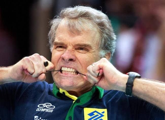 wlbdavis's tweet image. EU NÃO LIGO A MÍNIMA PRA PORRA DA ANTROPOVA
MAS ELA PODIA ENFIAR UMA TORA NO CU DELA ATÉ ELA FICAR COM PARALISIA NESSA PORRA VAI TOMAR NO CU PUTA DO CARALHO #VoleiNoSporTV