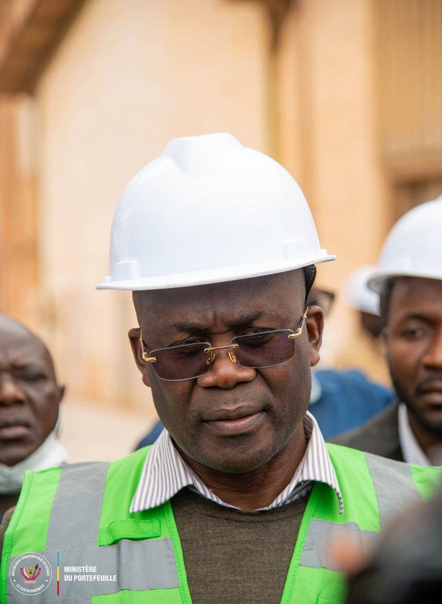 #RDC Bilan élogieux  Jean Lucien #Bussa à la tête de Ministère de porte feuille 
———————————————-

Dans un contexte où la gouvernance et la gestion des ressources publiques sont plus que jamais au cœur des préoccupations, Son Excellence Jean Lucien Bussa, Ministre du Portefeuille