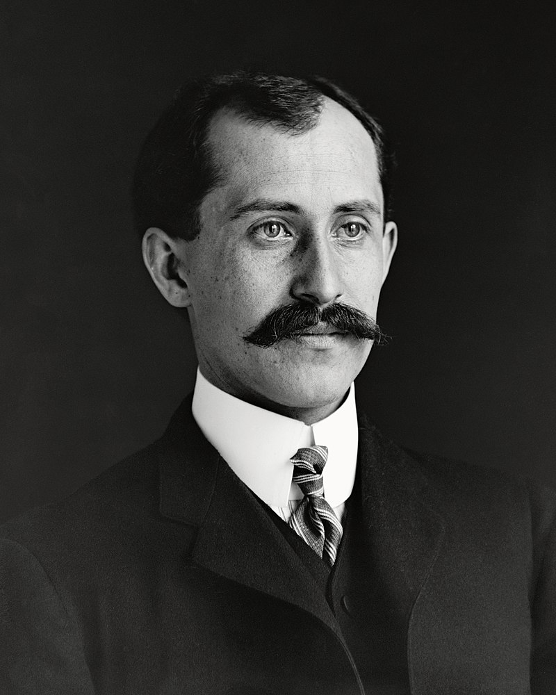 GregB_TX's tweet image. Today in History, July 27, 1909:

Orville Wright flew himself and Lt. Frank Lahm above Ft Myer, VA for 1 hour and 12 minutes. This was the official test of the U.S. Army&apos;s 1st airplane.
