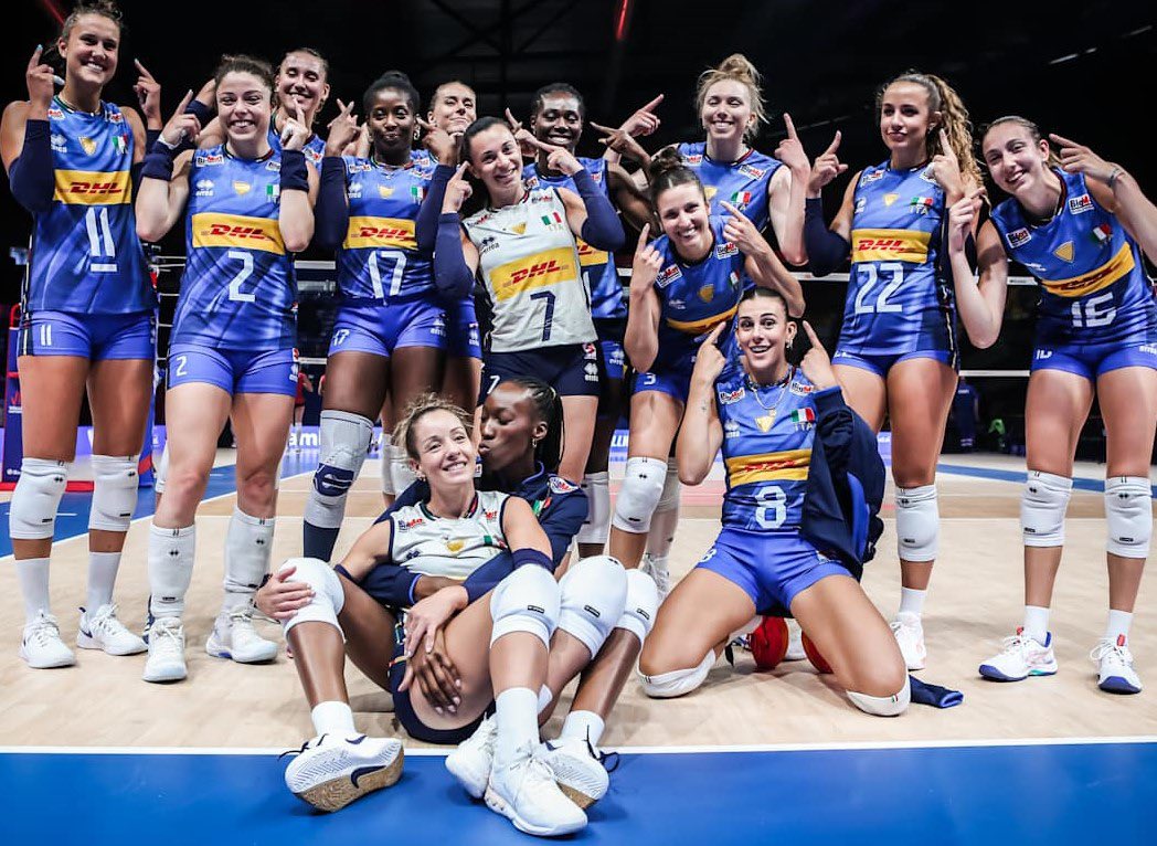 Volleyforall's tweet photo. Milletler Ligi şampiyonu bir kez faha İtalya oldu! https://t.co/jlCNG8o3nB