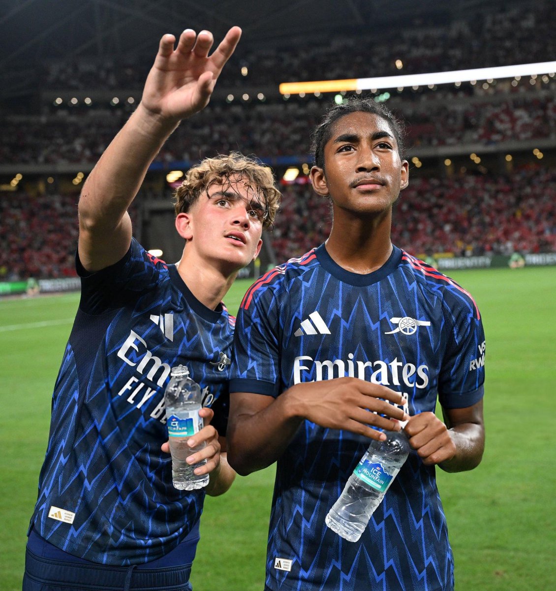 ArsenalBuzzco's tweet image. The future is bright 🌞