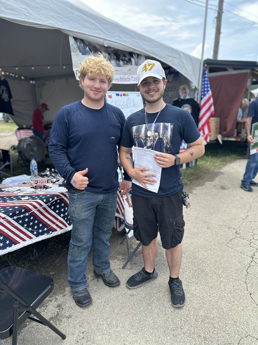 Helped Christopher register to vote Republican in his home state of West Virginia! +1 🔴

Helping voters everywhere is the name of the game! 💯

Fayette County Fair! 📌

<a href="/TPAction_/">Turning Point Action</a>