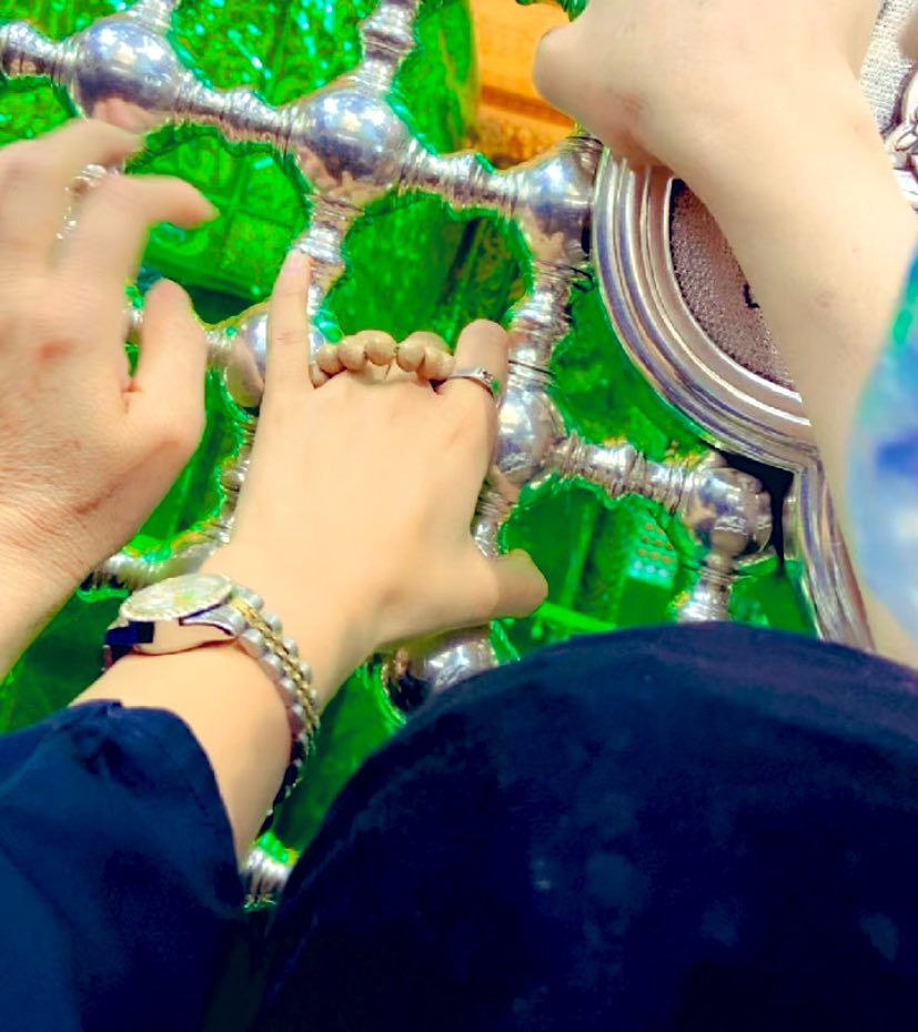 syedaa_tweets's tweet image. O my Master Hussain (a), I long to hold onto the zari of your shrine and speak to you from the depths of my heart. I wish to sit beside you and whisper my soul's secrets, for i know. Only you will understand!♥️