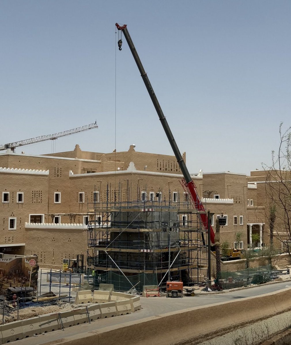 first_1ine's tweet image. 🏗️ الأعمال الضخمة في #الدرعية التاريخية