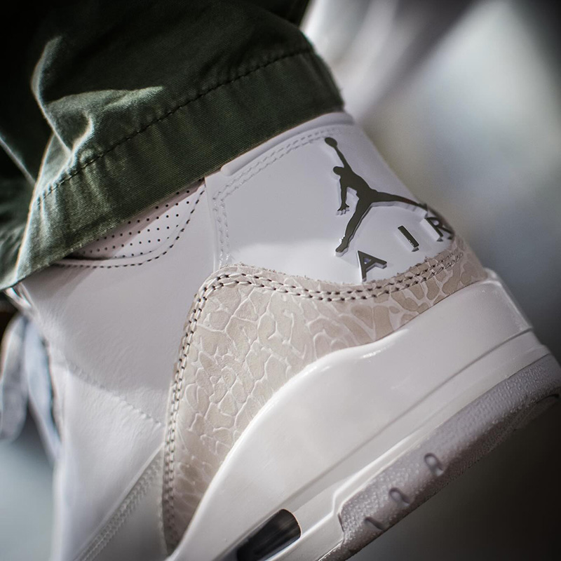 KicksDeals's tweet image. A solid range of size options are $40 OFF retail for the &quot;Pure Money&quot; Air Jordan 3 Retro at $164 + FREE shipping. Limited-time offer!

BUY HERE -&amp;gt; tinyurl.com/2whpvse2 (use promo code SPORT at checkout)