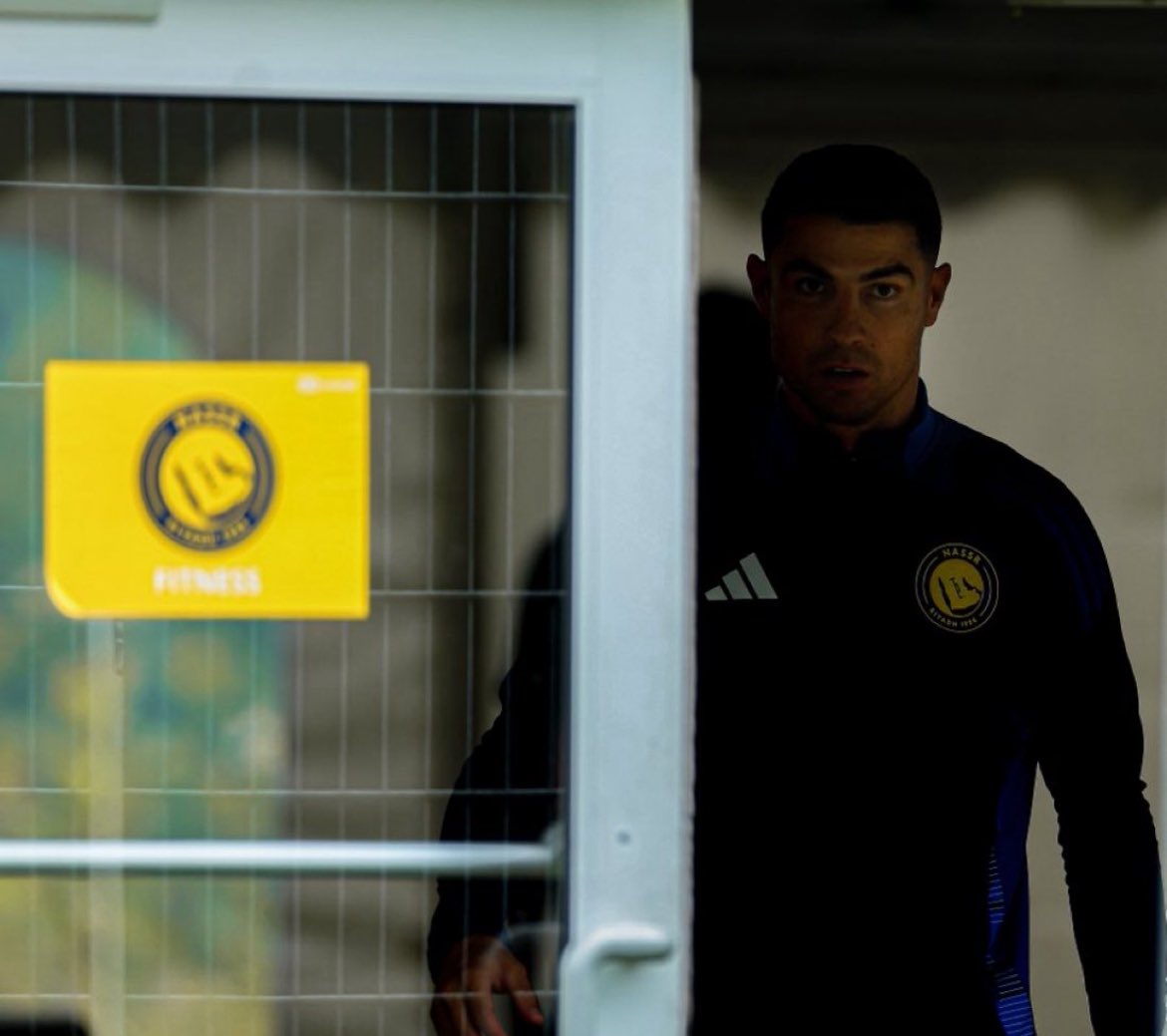 qp121p's tweet image. هوامير النصر ضد فيليكس ؟ عطني فيليكس
هوامير النصر ضد انتوني ؟ عطني انتوني الحين والان
اي هاشتاق بتويتر ماراح يغير من نظره الاسطوره رونالدو وجيسوس ، هوامير النصر هم الي بيدمرون الموسم لو سمعو كلامهم
اتمنى كل الصفقات ماتعجب هوامير النصر لانهم اساس الدمار بالفريق ، اثق بكريس