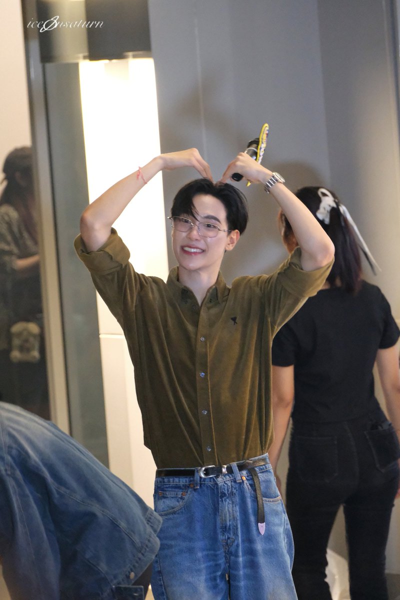 iceonsaturn's tweet image. จู้รักทุกคนนะคั้บบบบบบ😘
#มหกรรมนิยายนานาชาติ2025xJM
#junniorrs