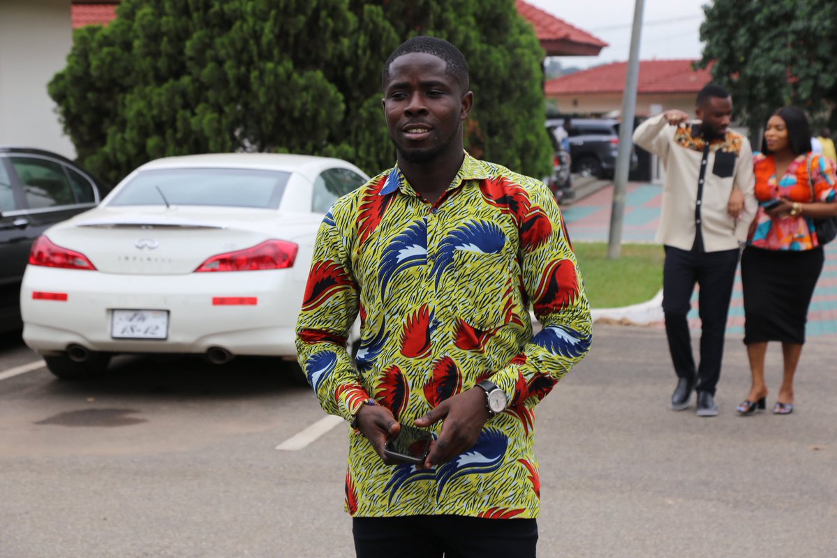 TheAkosahEmma's tweet image. Had the opportunity to join my boss, Dr. Andy Osei Okrah to Manhyia Palace as he officially introduced the leadership of the Tree Crops Development Authority to Asanthene, Otumfour Osei Tutu II and to thank him for his guidance and ask for his blessings.