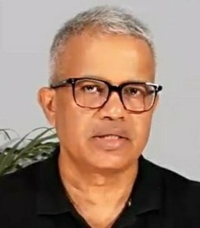 KraantiKumar's tweet image. भूतपूर्व बहुजनवादी दिलीप चंद्र मंडल ने अपनी आदत अनुसार बिहार में S-I-R के मुद्दे पर बीजेपी के पक्ष में पोस्ट लिखी है.
पूरी पोस्ट का एक ही सार है, आंख बंद कर बीजेपी और चुनाव आयोग पर भरोसा करो, कुछ नही होगा, सबका भला होगा.
एसोसिएशन फ़ॉर डेमोक्रेटिक - ADR के प्रमुख प्रमुख जगदीप एस…
