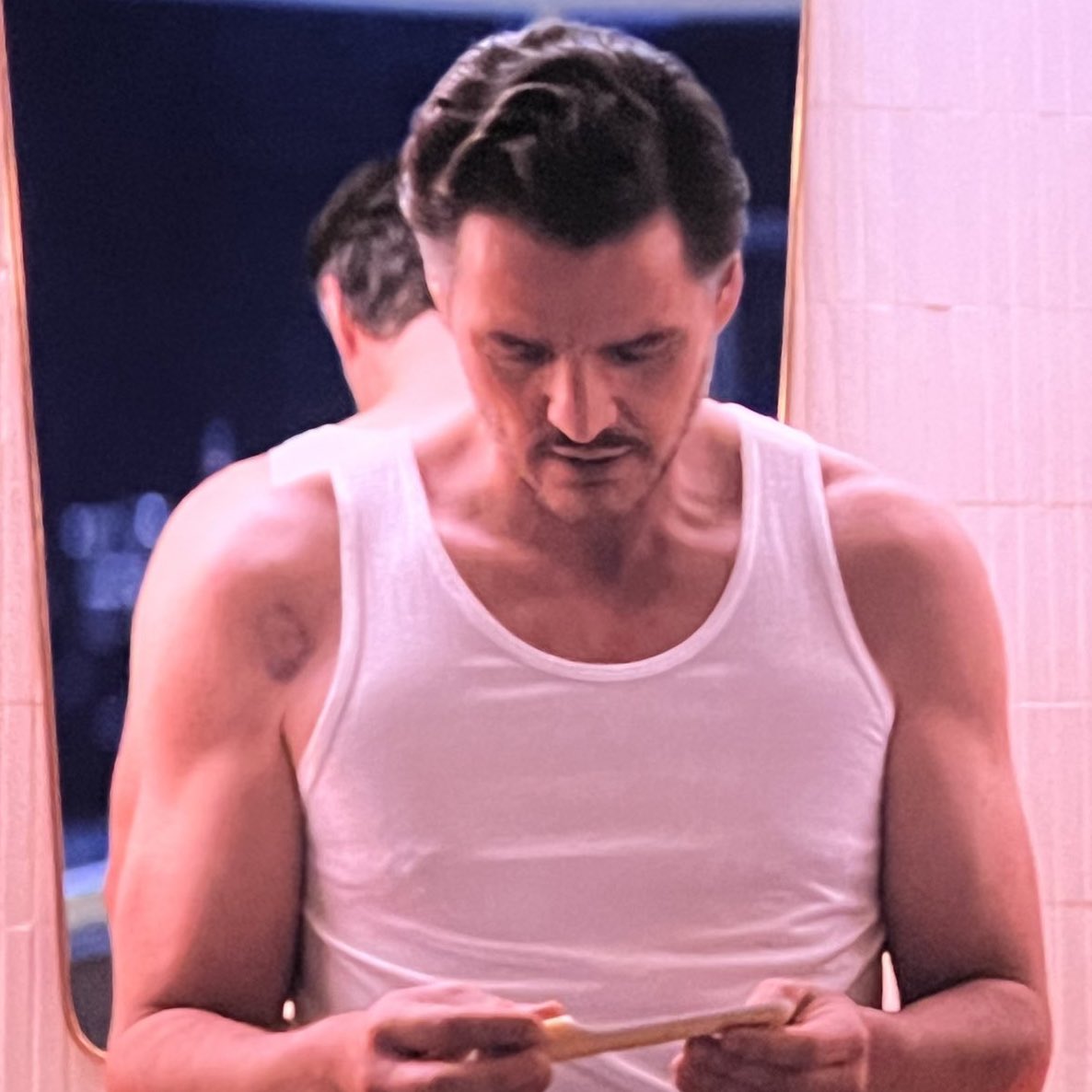 joeImiIIer69's tweet image. hes so fine i&apos;m blocking omar apollo