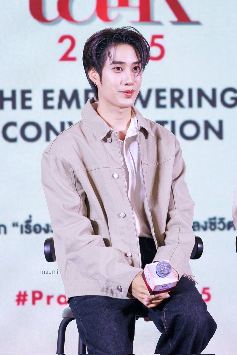_maemi's tweet image. 250727 - หล่อมากกกกกกกกกก

#praewtalk2025xTleFirstOne
#TLE_mtm