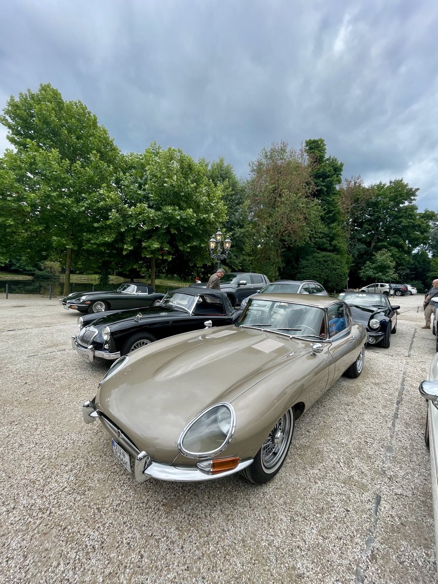 Silabrei's tweet image. Schicke Oldtimer gab’s zu bestaunen. 🥰