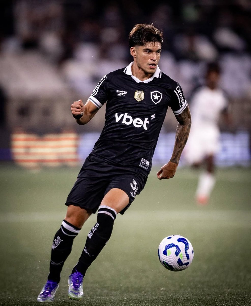 informafogo's tweet image. Foi o melhor jogo de Joaquin Correa com a camisa do Botafogo?