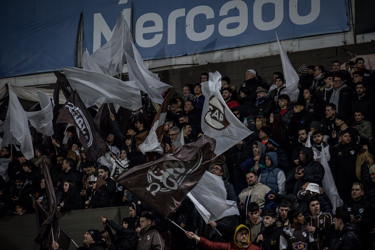 caplatense's tweet image. Sean todos bienvenidos al 𝙀𝙨𝙩𝙖𝙙𝙞𝙤 𝘾𝙞𝙪𝙙𝙖𝙙 𝙙𝙚 𝙑𝙞𝙘𝙚𝙣𝙩𝙚 𝙇𝙤́𝙥𝙚𝙯🏟️

#VamosCalamares🦑