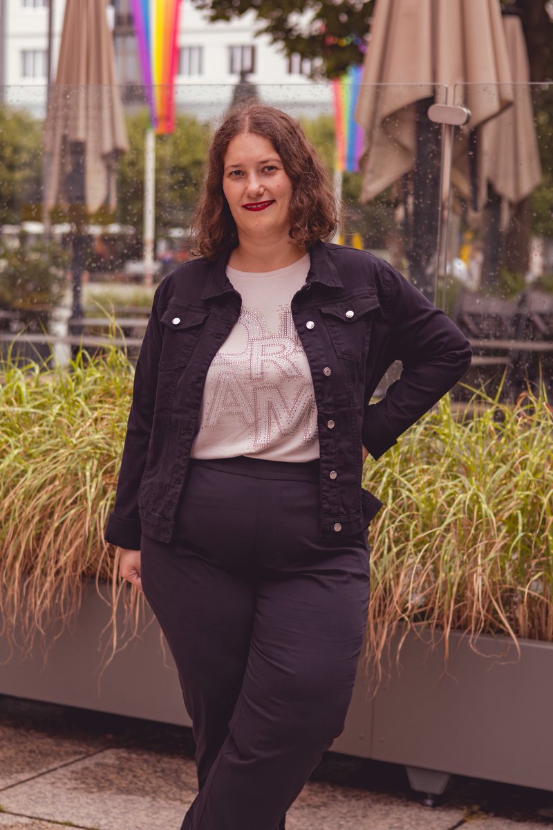 Miriam 🌈 (she/they) tweet media