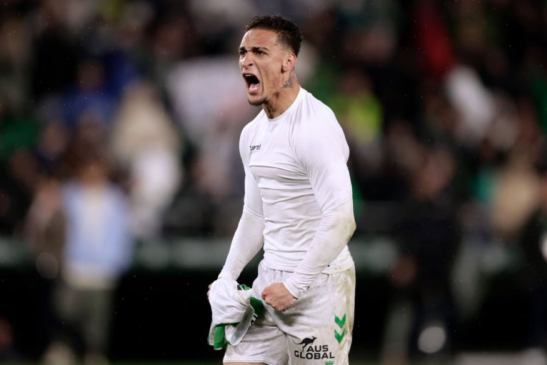 AllForUnited's tweet image. 🚨✍️ Al Nassr have submitted an offer to sign Antony. Manchester United are looking for around £50m. There’s also interest from several European clubs, according to @andrehernan, @UOL.

#MUFC