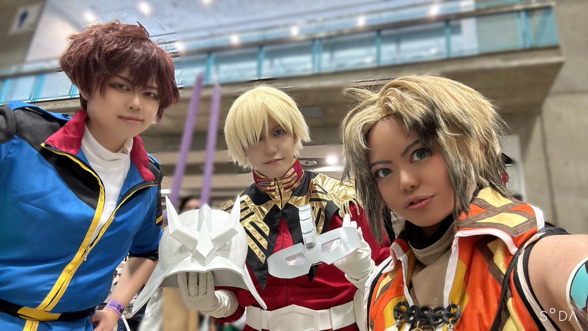 lastskyEND's tweet image. ワンフェスお疲れ様でした！
なんか今日は高身長のフレンドさんに挟まれる日だったw

 #WF2025Sコスプレ