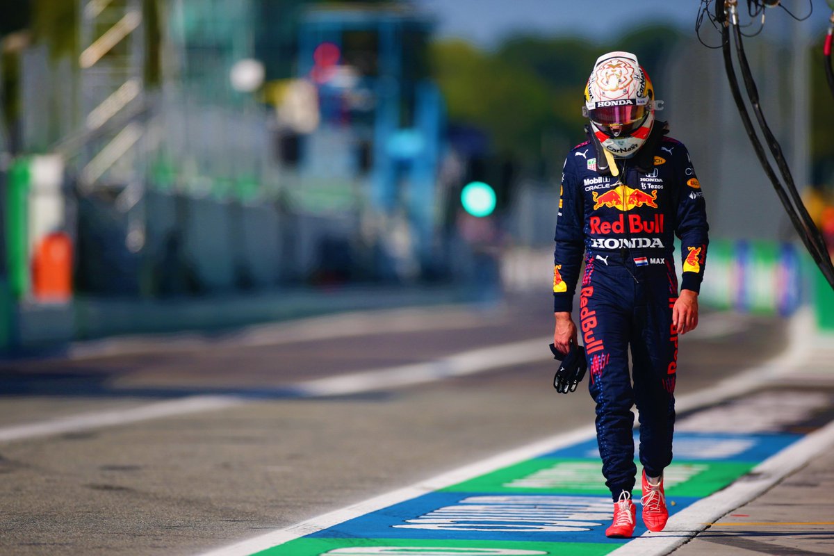 f1statsguru's tweet image. Max Verstappen has failed to finish on the podium in three consecutive races, the first time that's happened since he became a world champion.
You’d have to go all the way back to 2019 (Russia-Japan-Mexico) to find the last time this happened.
Over FIVE years ago!