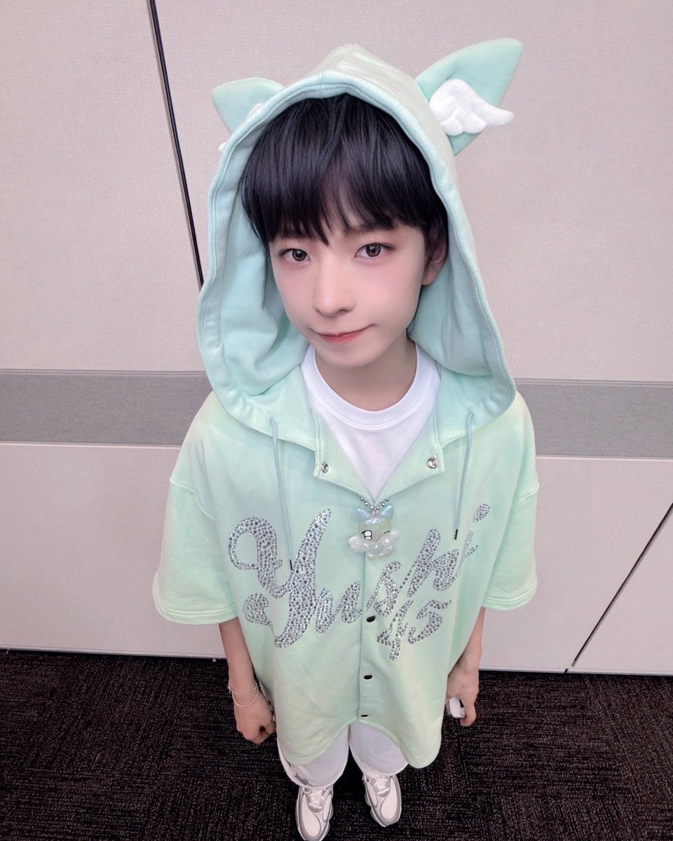 ovlo5ll's tweet image. 띨롱 흑발유우시

#YUSHI #유우시 #ユウシ
