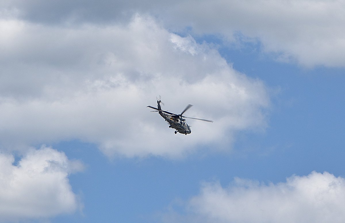 kirasanmi's tweet image. SH-60K
気づいたらいつの間にか飛んでた

#舞鶴フリートフェスタ2025