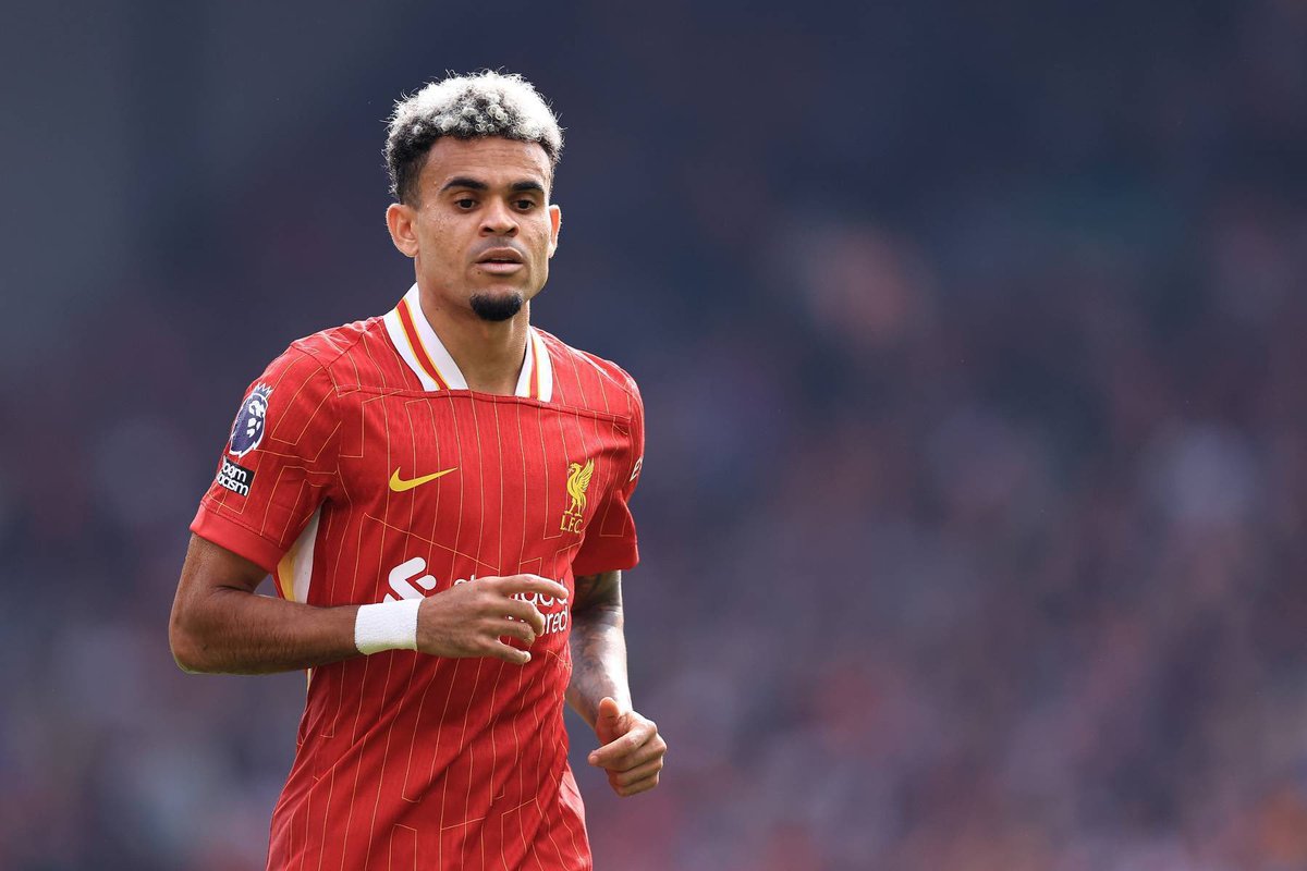 TransferNewsCen's tweet image. Bayern Munich have agreed a €75m deal to sign winger Luiz Diaz from Liverpool. (Fabrizio Romano)