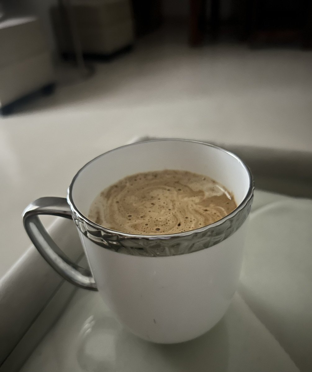 1_mug_coffee's tweet image. “How can I describe my life to you?
I think a lot, listen to music a lot, read books, and I am fond of coffee."
❤️❤️❤️