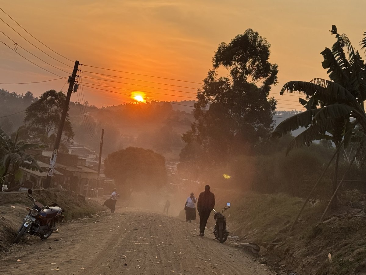 GodberTumushabe's tweet image. The beautiful sunset moment in Ntungamo!