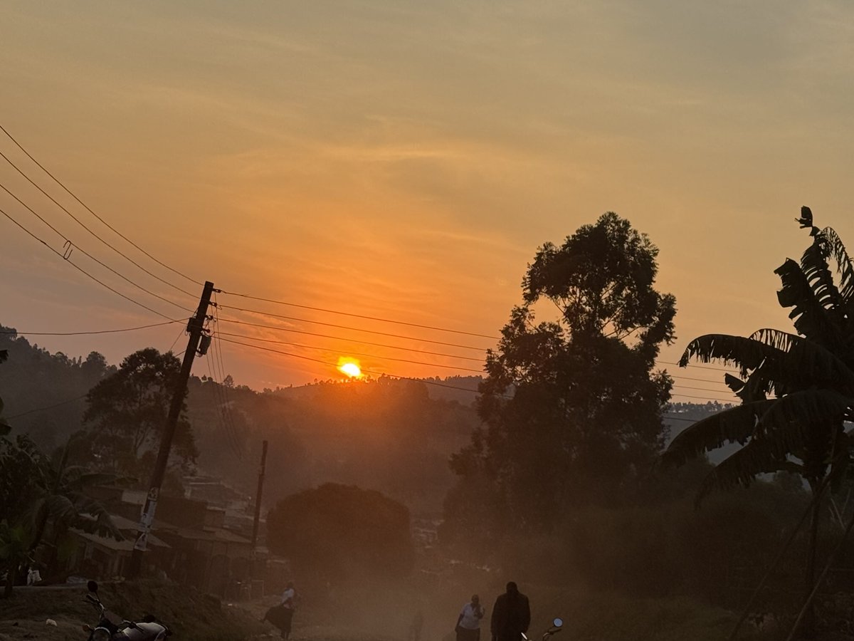 GodberTumushabe's tweet image. The beautiful sunset moment in Ntungamo!