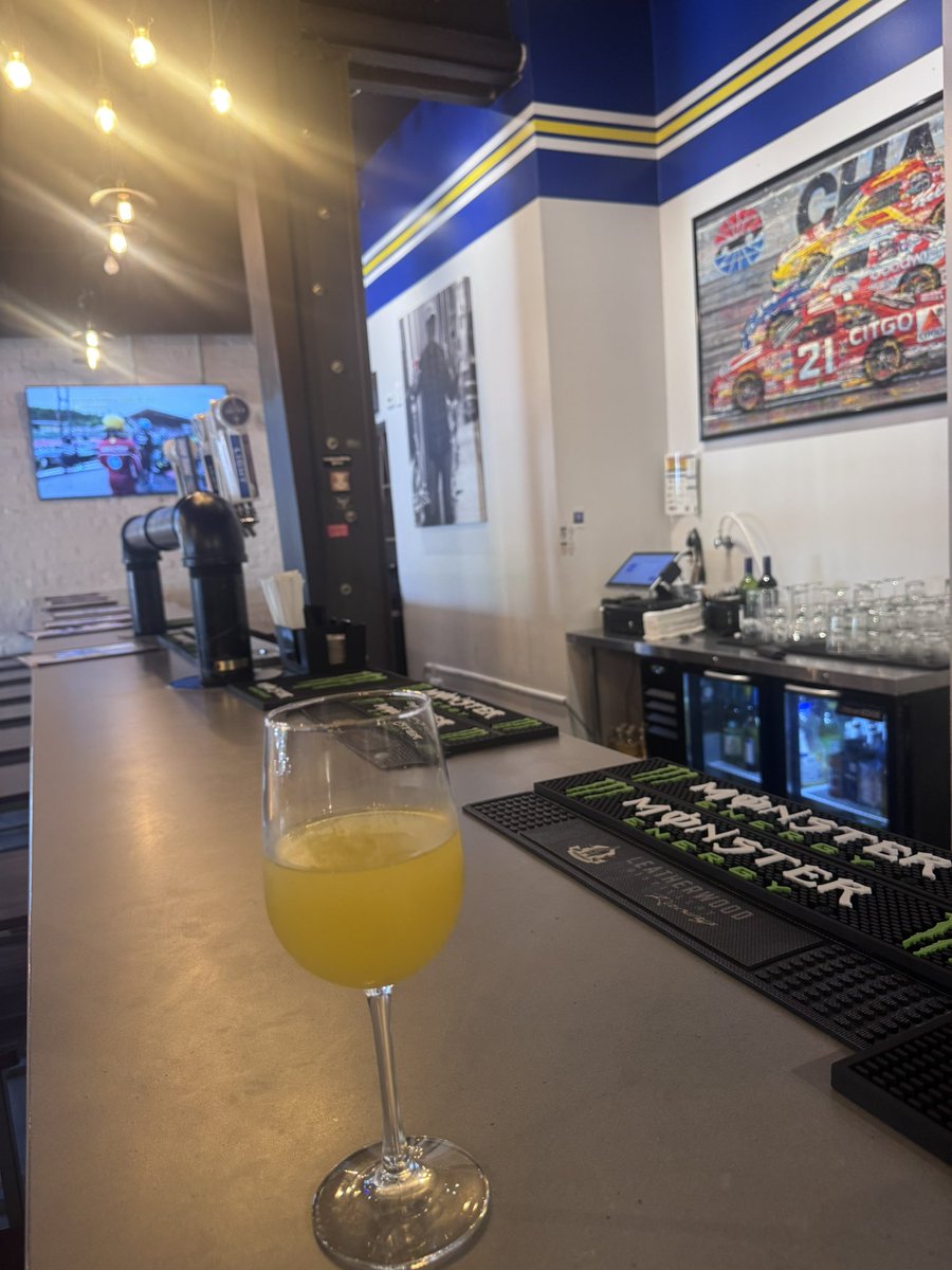 MW55's tweet image. Come see us. @WaltripBrewing @ItsBristolBaby !!!