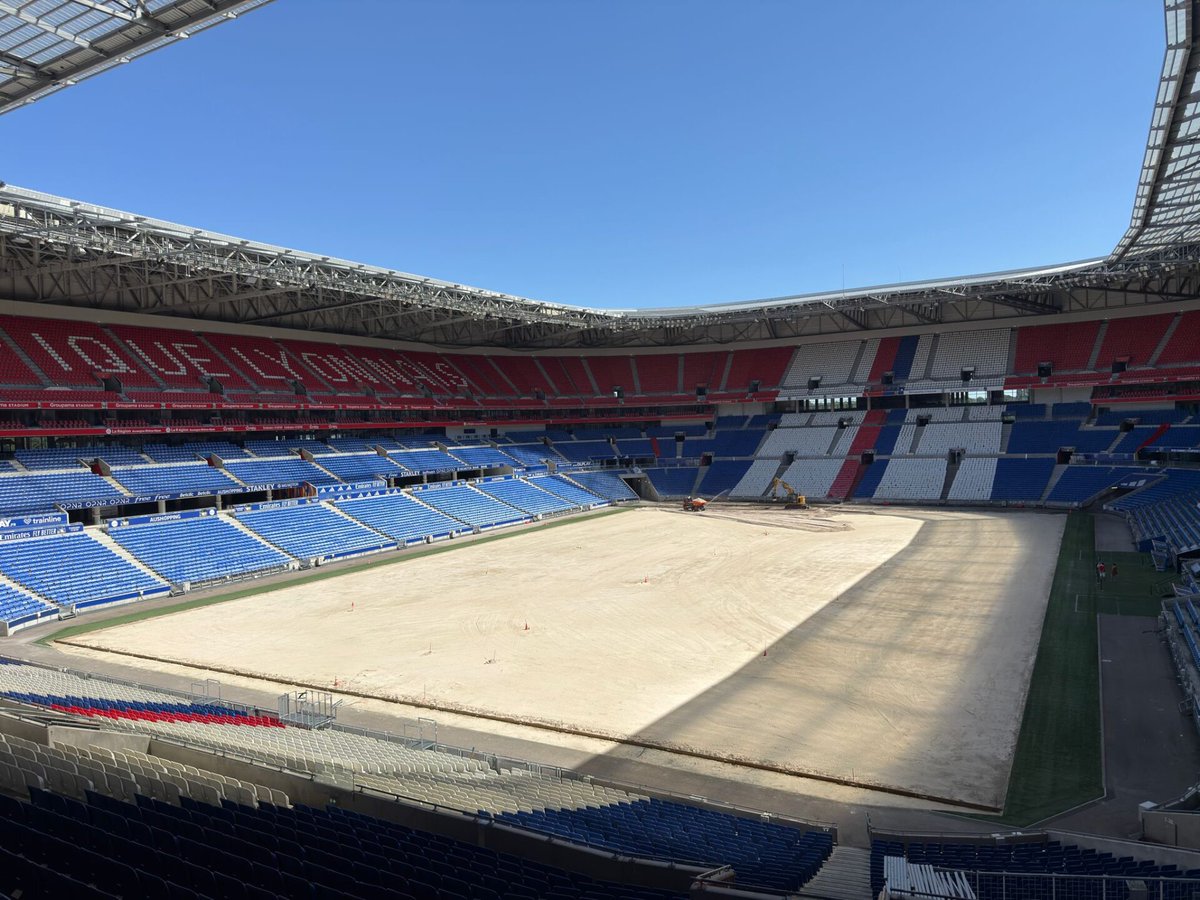OL__Plus's tweet image. L’#OL de retour dans un mois au Parc OL, qui fait sa mue
#ParcOL
(O&L : olplus.fr/yZ8uh)
