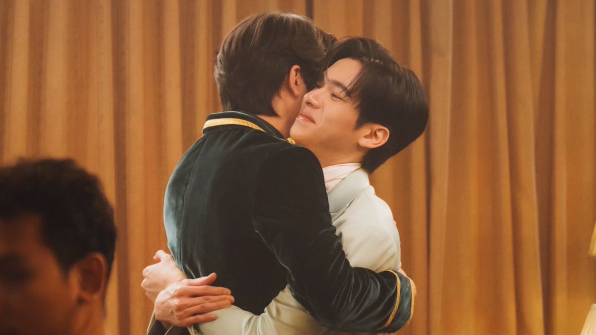 jimmoikrit's tweet image. they are each others safe place