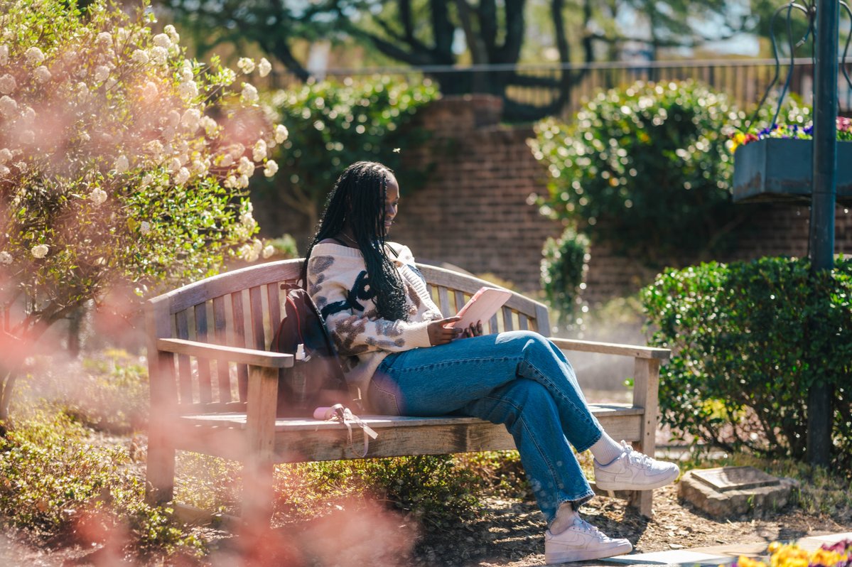 UNCG's tweet image. There's nothing like a stroll through UNCG’s beautiful campus — from the lush green spaces to the historic architecture, and the welcoming atmosphere.
Take a look around and see why Spartans love where they learn. 📸
#UNCGWay