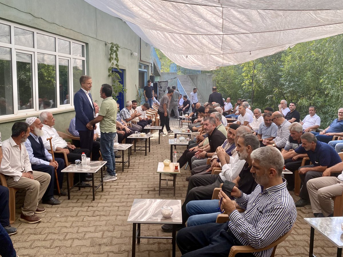 📍Muş

Muş ilinde kıymetli hemşehrimiz Hacı Bahri Yüce’nin taziyesine katıldık.
Merhuma Allah’tan rahmet; ailesine, yakınlarına ve sevenlerine başsağlığı ve sabır diliyorum.

Mekânı cennet olsun.